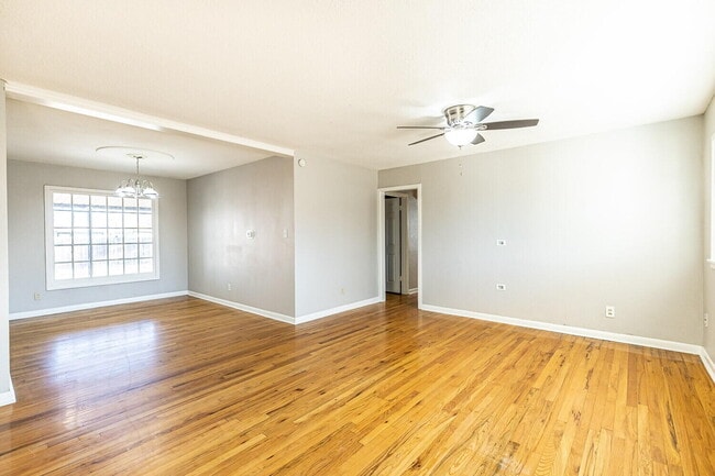 Photo - 3814 32nd St