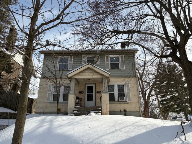 Building Photo - 1328 Goodyear Blvd Unit 1328 Up