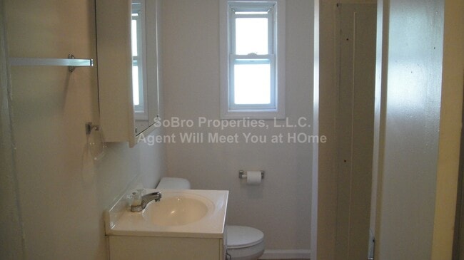 Photo - 4054 North Park Avenue