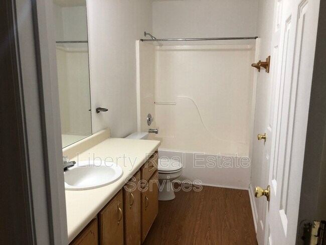 Photo - 134 Rolland St Unit Apt 12