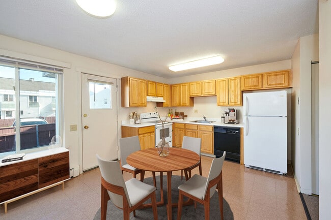 Photo - Wingate Village