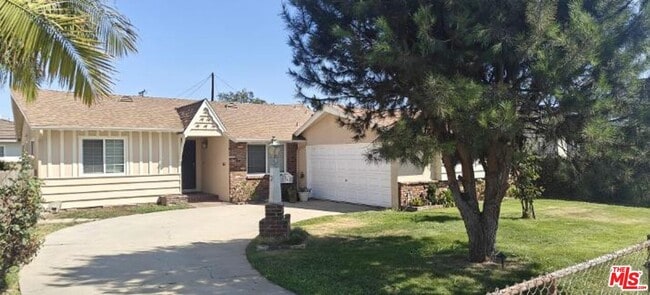 Building Photo - 1308 S Montebello Blvd