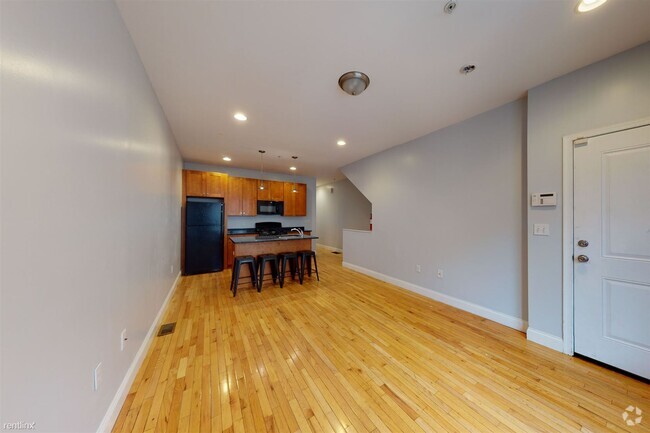 Building Photo - 4 br, 3 bath Triplex - 1846 N 17TH ST Unit A Rental