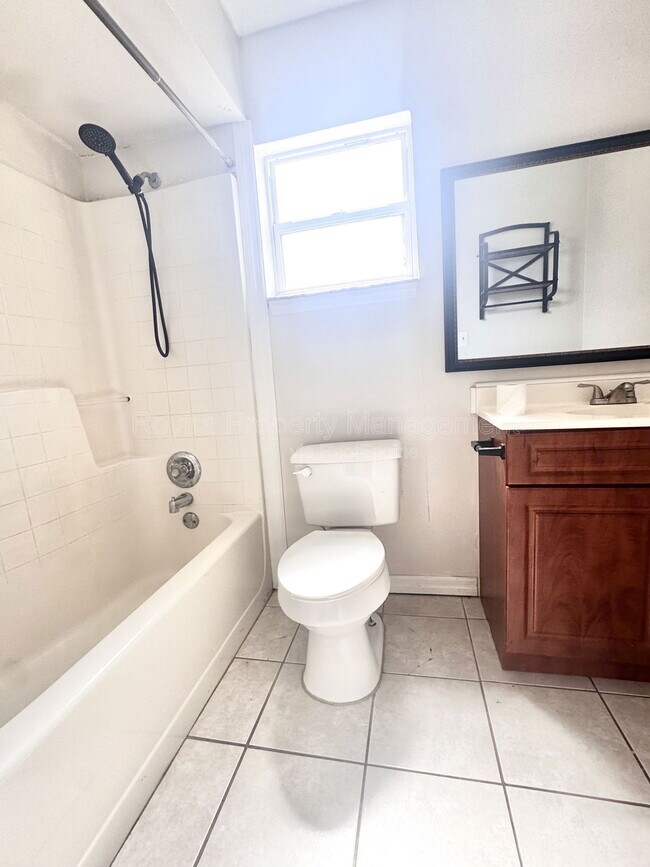 Photo - 708 Green Ct