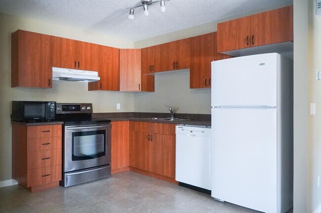 Building Photo - 5051 James Hill Rd