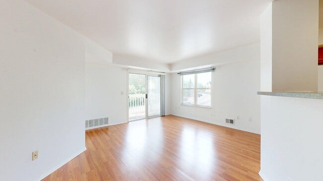 Photo - 2201 S Huron Pkwy Unit 1