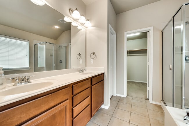 Photo - 2116 Hartley Dr