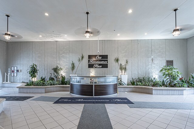 1 Renaissance Pl Unit 720