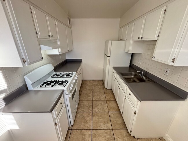 Photo - Charming 2Bed/1Bath ground floor apartment located in Northern/Central part of Las Vegas
