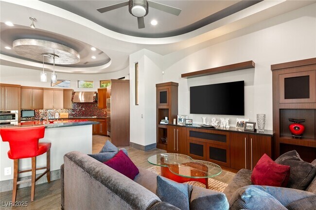 Photo - 2 Castle Oaks Ct