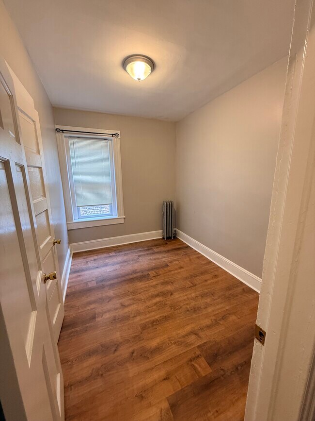 129-131-131 Cherry St Unit 131- 1st fl