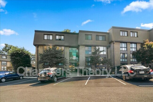 Building Photo - 5121 Maris Ave Unit #100 Rental
