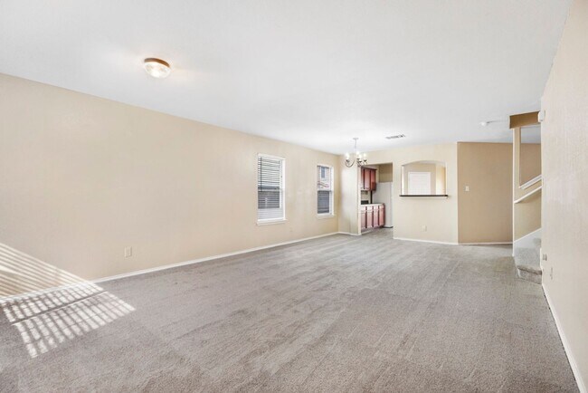 Photo - Stylish & Spacious 4-Bedroom Home