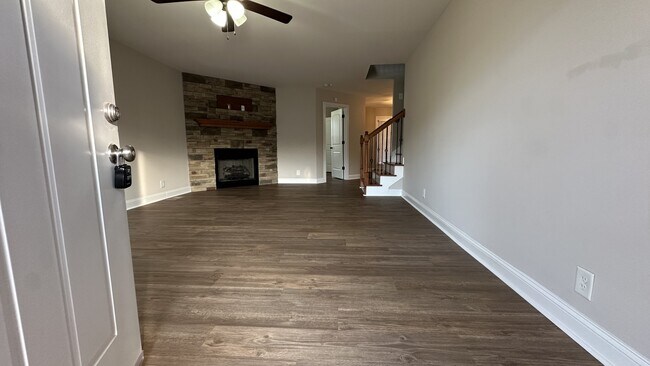 Photo - 3149 Timberdale Dr