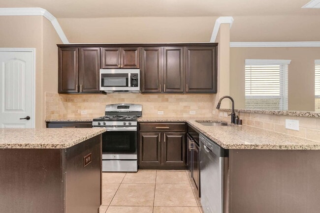 Photo - Golf Course Vibes at Home! Stylish 4BR Beauty with Private Putting Green in Fort Worth – Section ...