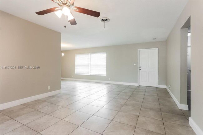 Photo - 2720 SW 18th St