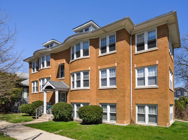 Building Photo - 6229 N Neva Ave Unit 1