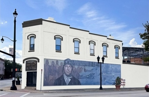 Photo - 161 E Main St