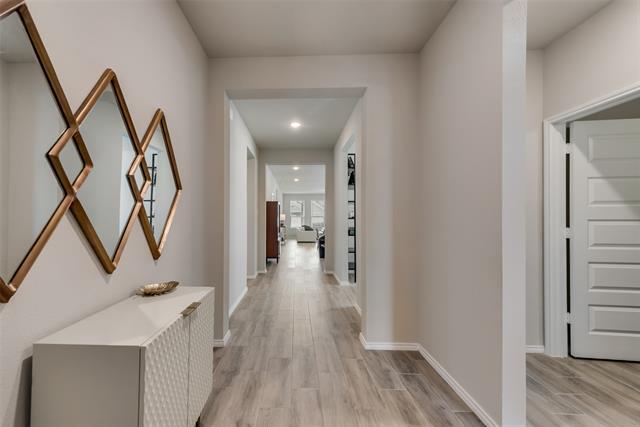 Photo - 5924 Hopkins Dr