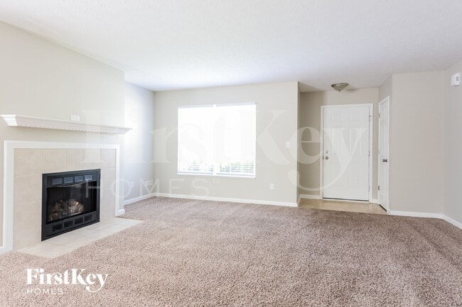 Photo - 7025 Village Oaks Dr