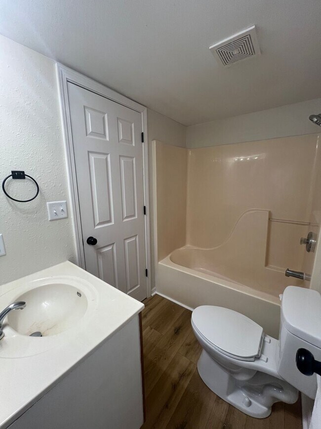 Photo - 1900-1902 Arlene Dr. Unidad 1900 Arlene Dr.