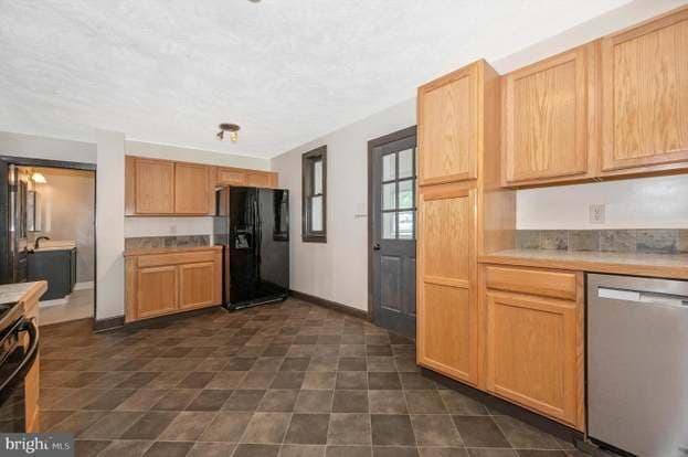 Photo - 15213 Clear Spring Rd