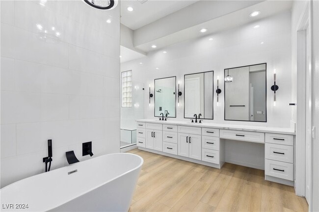 Photo - 19 Contra Costa Pl