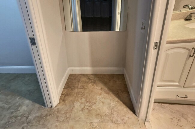 Photo - 3080 N Course Dr Unidad Gorgeous 2 bed 2 bath