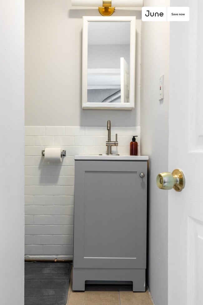 Photo - 102 Tyler St