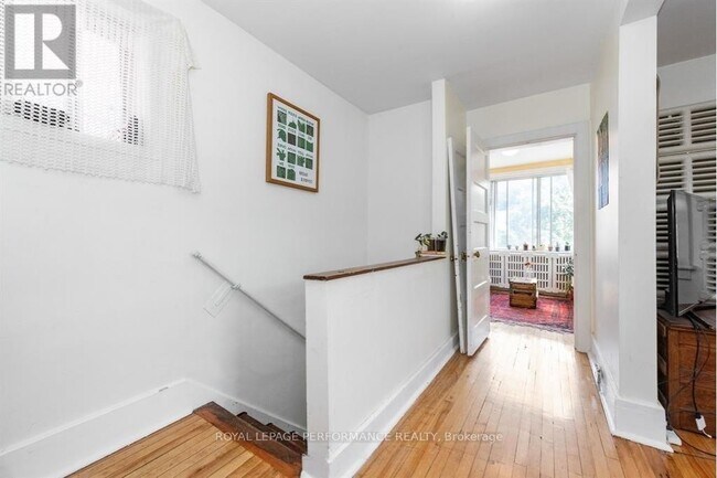 Photo - 721 Cooper St Unité C