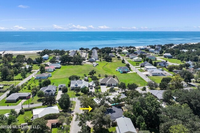 Photo - 122 Carroll Ave
