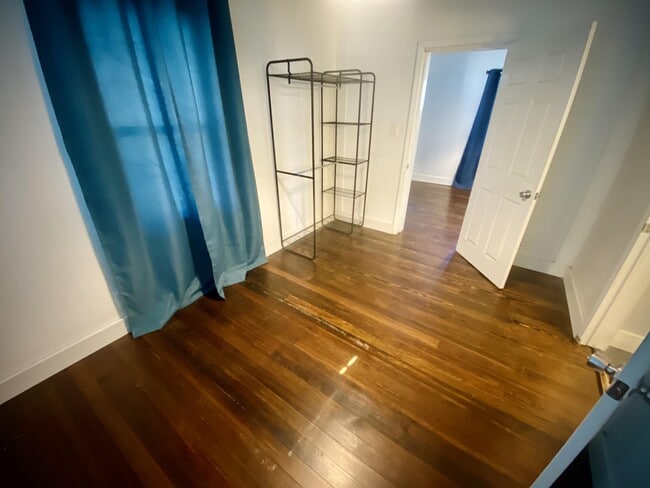 Photo - 144 South West End Boulevard