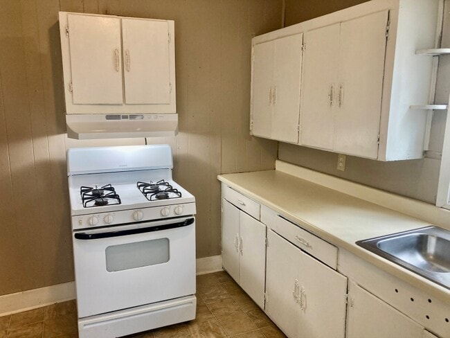 Photo - 108 Muse St