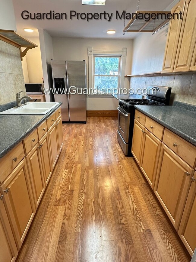 Photo - Linden Hills Upper Level Duplex, Sunroom, ...