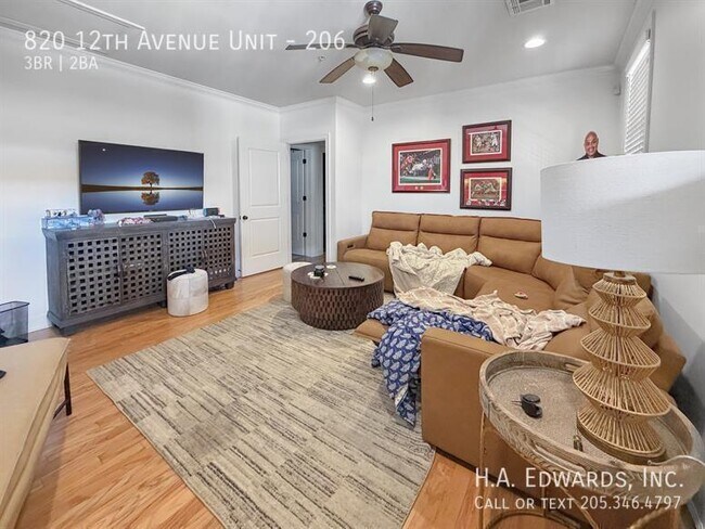 Photo - 820 12th Ave Unit 206