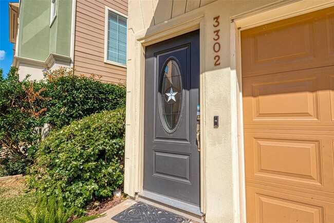 Photo - 3302 Clearview Cir