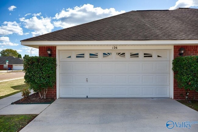 Photo - 126 Herrick Dr SW