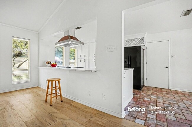 144 Sunset Dr