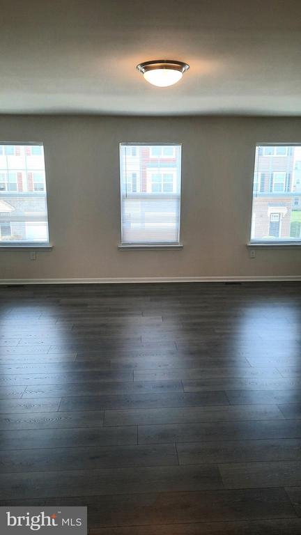 Photo - 837 Admiral's Quay Dr