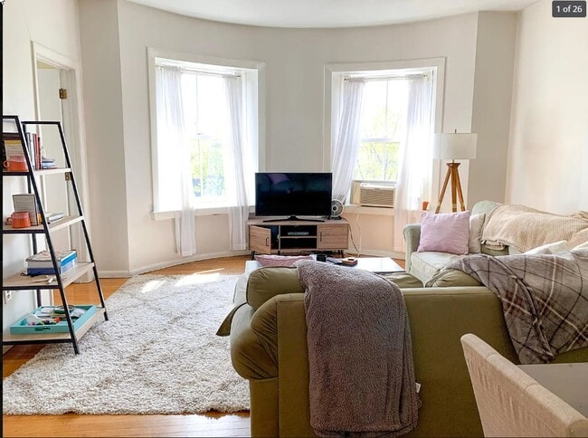 Building Photo - 538 Massachusetts Ave Unit 3