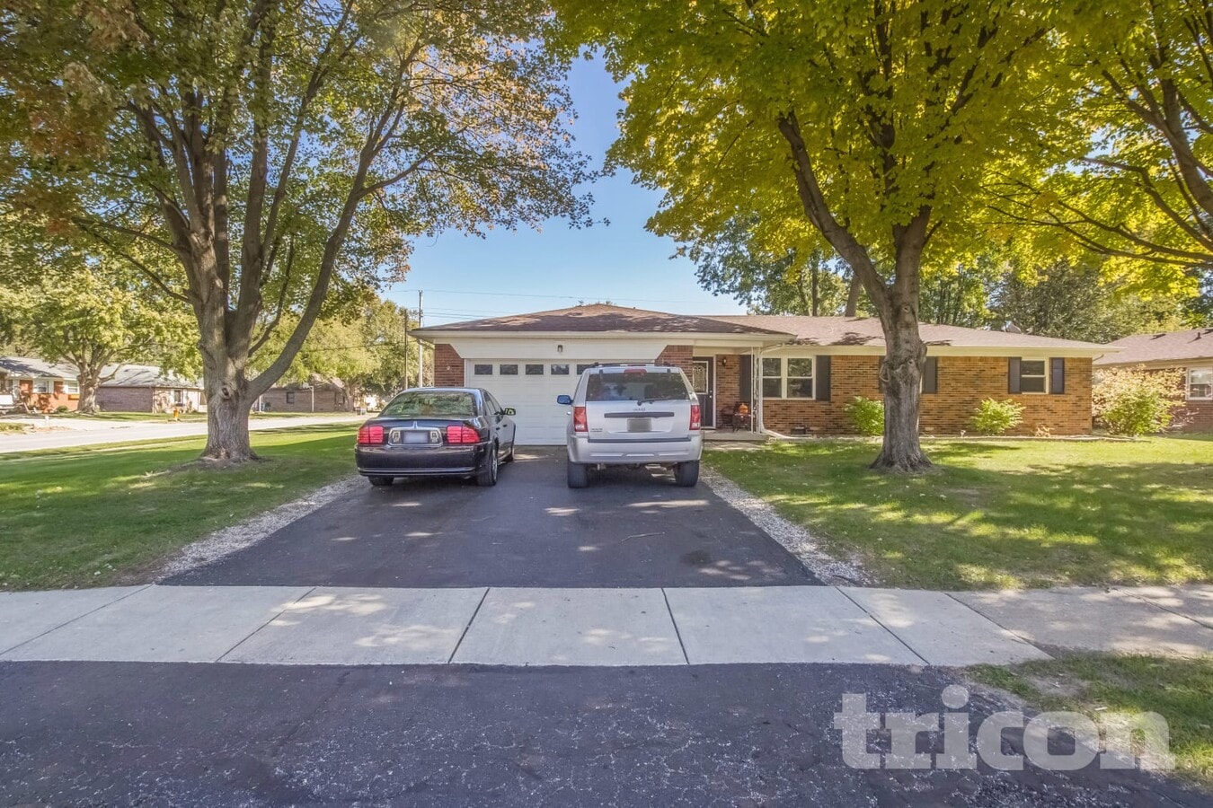 Photo - 621 Aberdeen Dr