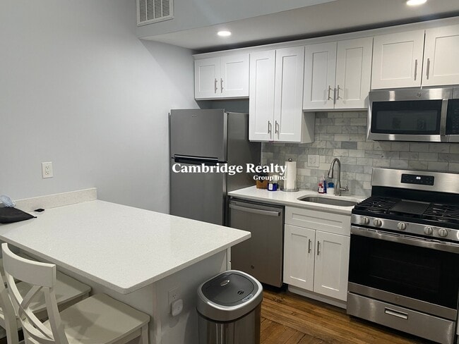 Building Photo - 475 Massachusetts Ave Unit 2T