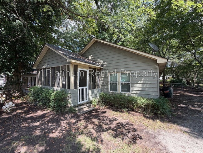 Photo - 101 Benson St
