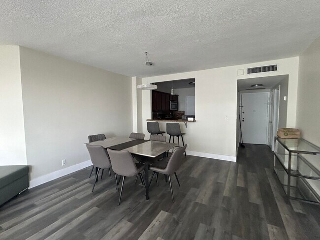 Photo - 3725 S Ocean Dr Unit 721