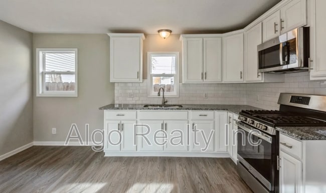 Photo - 1209 N Woodbridge St