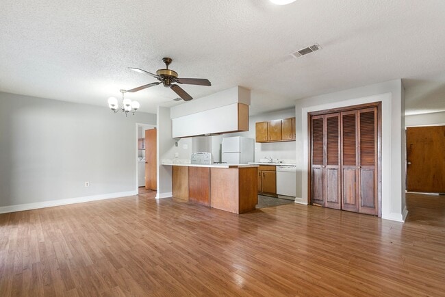 Photo - Beautiful 3-Bed, 2-Bath Home in Marrero – ...