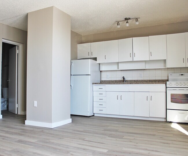 Photo - Sierra Manor