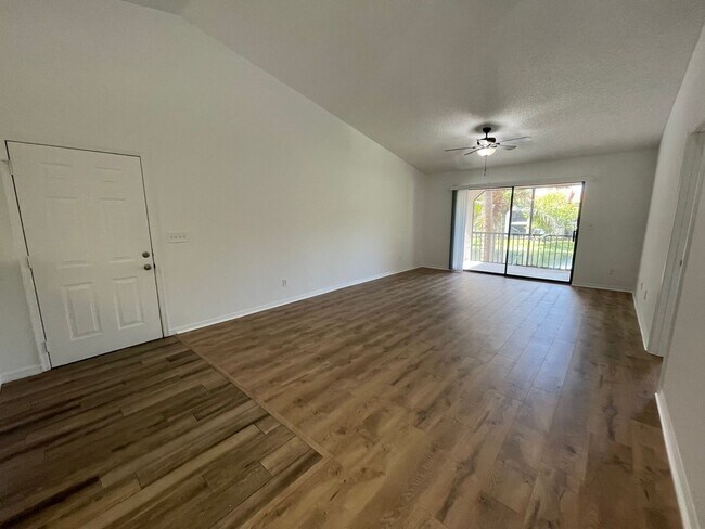 Photo - ANNUAL RENTAL - OASIS-2 BED 2 BATH 2ND FLOOR Unit 2224