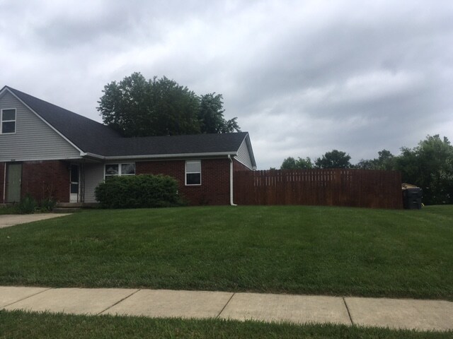 Photo - 1662 Stonegate Dr