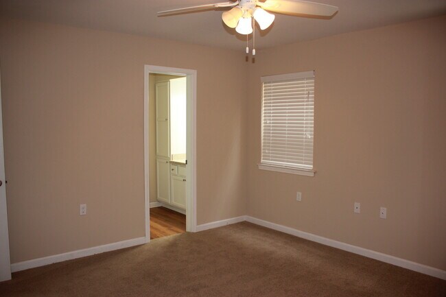 Photo - 6254-6256 Bellaire Dr